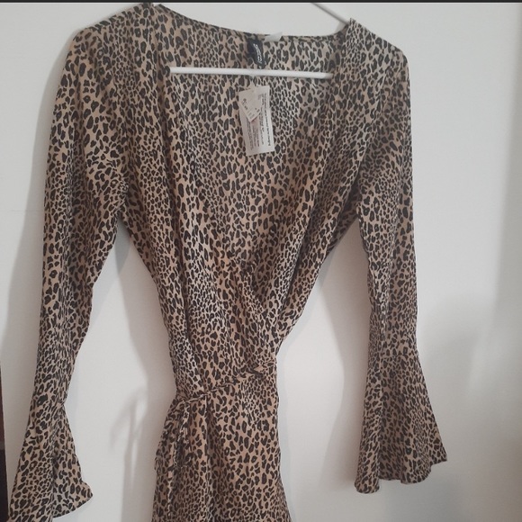 H&M Leopard wrapped around dress - Picture 5 of 5